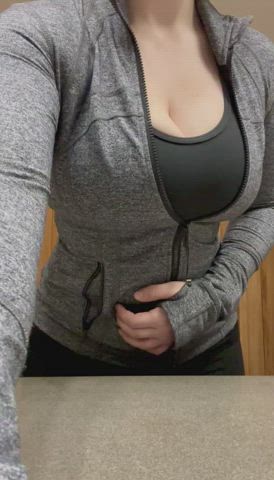 I like to whip out my H cups for the Internet anytime, anywhere - free porn video