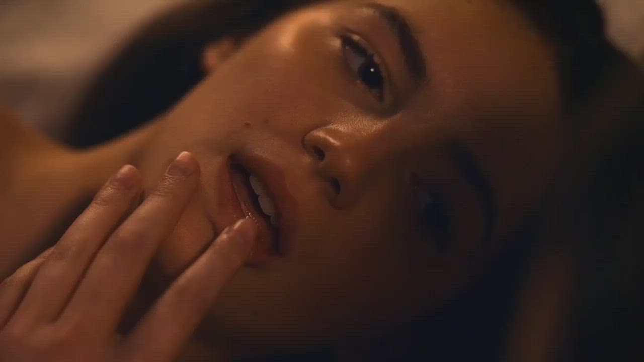 Thank god for lesbian period dramas (Hailee Steinfeld, Saoirse Ronan, Keira Knightley) - free porn video