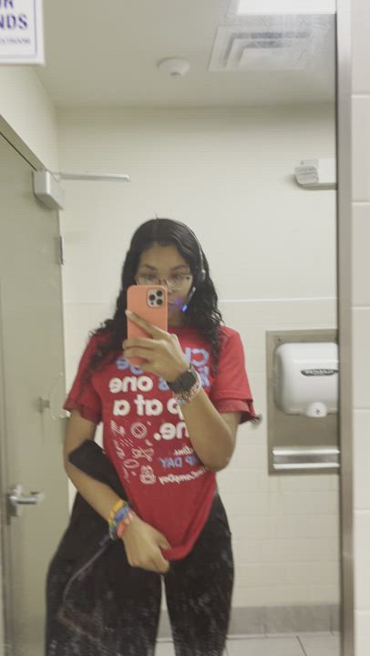 I’m not wearing a bra under my work shirt today. I feel so free 😜 [Gif] - free porn video