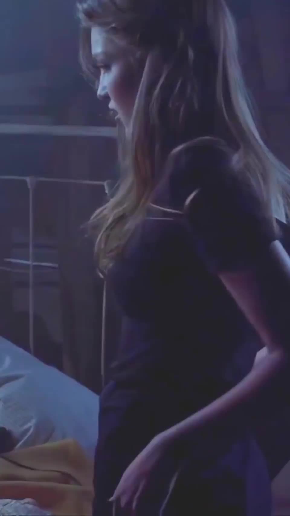 Lili Simmons is such a babe - free porn video