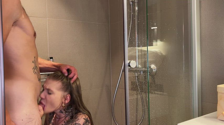 My favorite thing to do during shower - free porn video