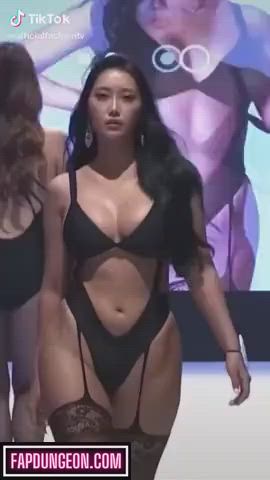 Sexy Asian Model to GOONED - free porn video
