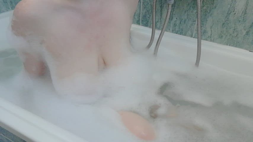 If you're not a fan of all-natural bodies I recommend you skip this one 😊 - free porn video