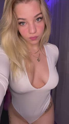 im just here do find a new daddy - free porn video
