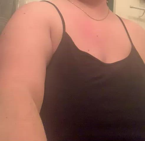Early morning Titty drop - free porn video