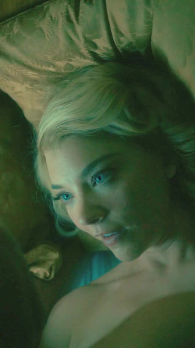 Natalie Dormer loves intense sessions - free porn video