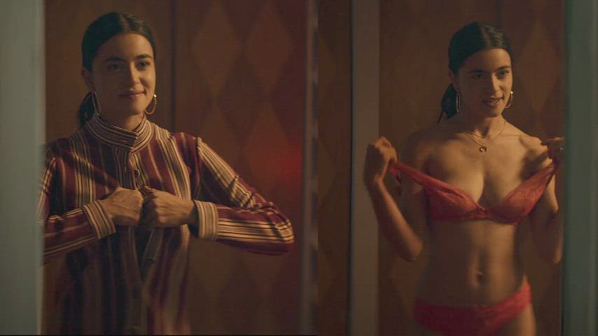 Paulina Gaitán (On/Off) - free porn video
