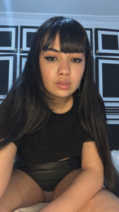 I want to let one lucky Redditor cum on my ass multiple times 😘🔥 - free porn video