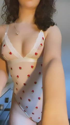 bought some new lingerie on your card, hope you don’t mind🥹🍓 - free porn video