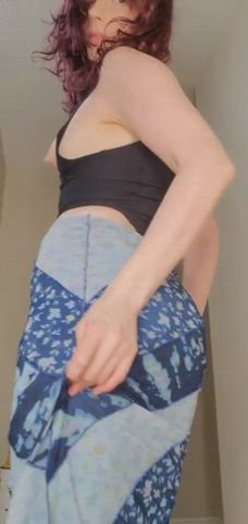 just so you know, I hate wearing panties... - free porn video