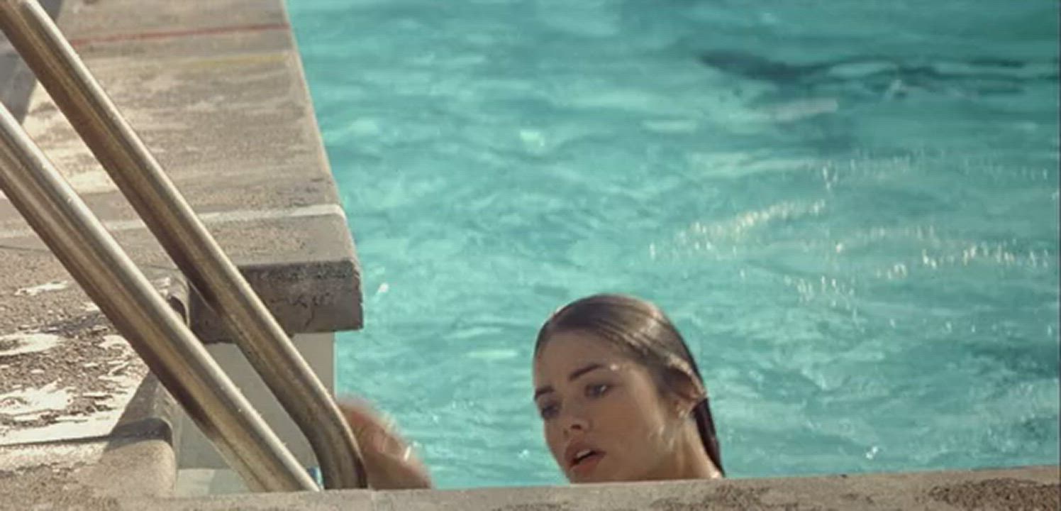 Denise Richards Wet And Wild - free porn video