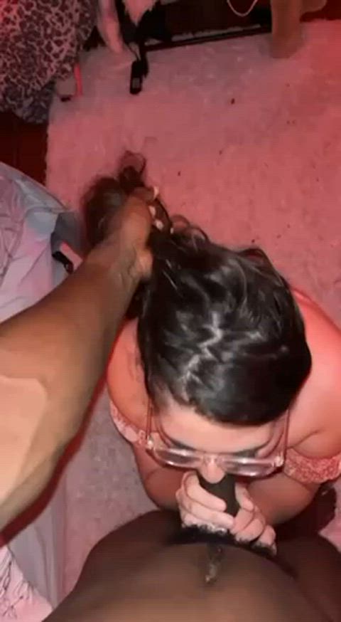 I will give a blowjob at any time of day - free porn video