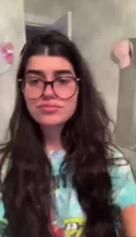Looks like a TikTok but not sure. Please help, down bad - free porn video