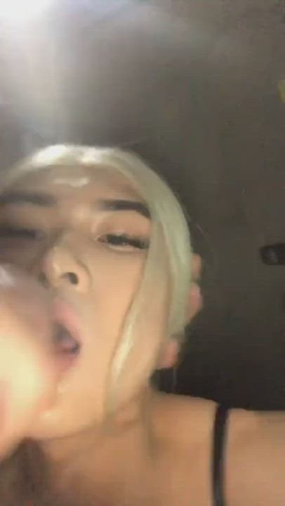 Amazing lips on this pulsing throatpie - free porn video