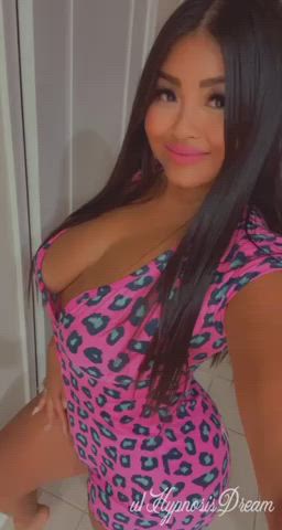 Naughty moms like me love showing off their tits.. - free porn video