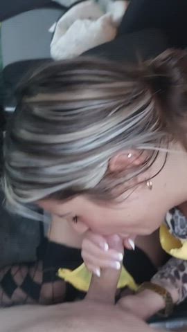 Amateur Public Blowjob GIF by boomermetal [OC; F&M] ✌🏻❤️🔥 - free porn video