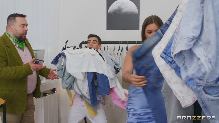 Finding The Perfect Jeans - free porn video