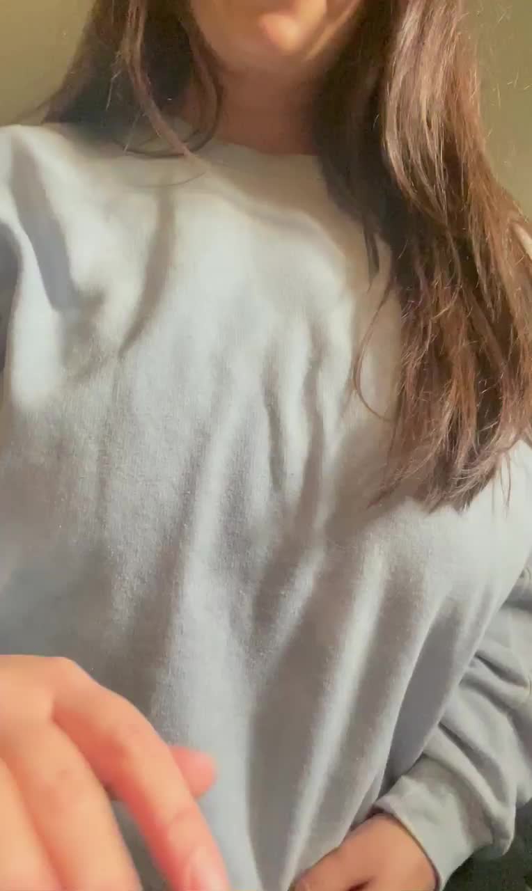Do you like how prominent my veins are on my boobs? - free porn video