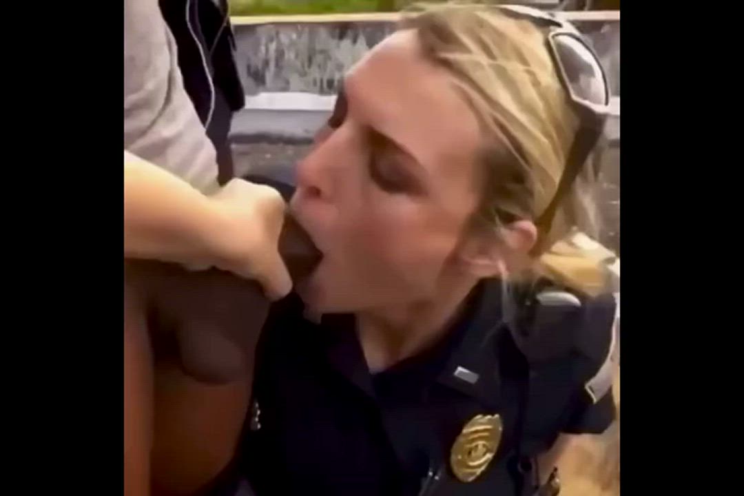 White cop chick - free porn video