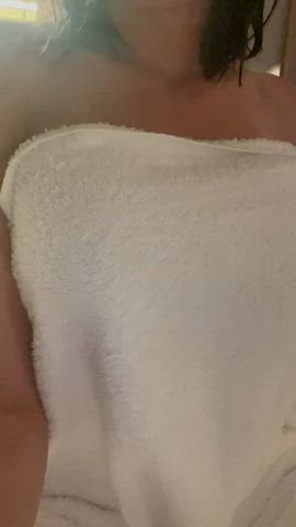 Getting washed up before my goon session later with my fan 🥰🙌🏻🤤 - free porn video