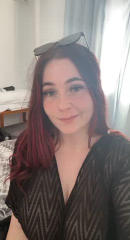 All that’s been missing from my holiday has been a creampie running down my leg😏 - free porn video