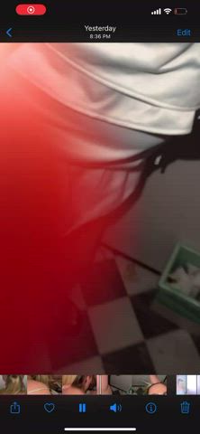 Facial with spectators - free porn video