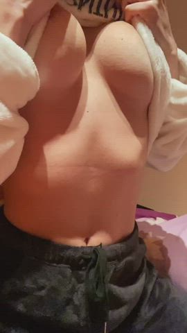 hope u don't mind the little nip slip.. wasn't on purpose I promise - free porn video