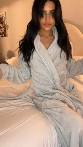 i look better with my clothes off - free porn video