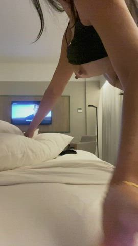 Fill me completely before sunset - free porn video