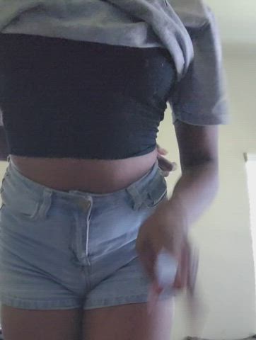 How many licks to the center 🤔 - free porn video