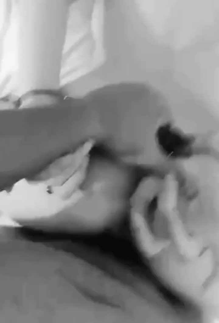 How about an all-natural wifey with big titties? - free porn video