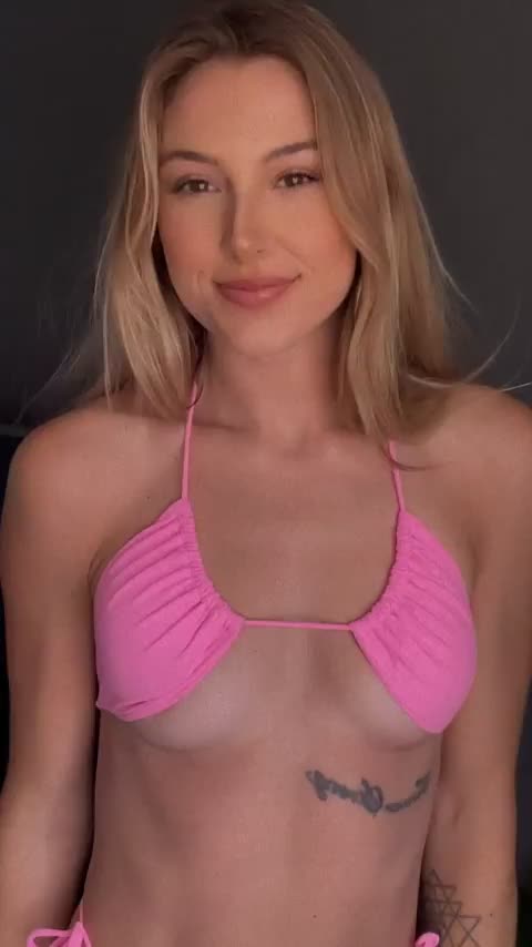 My dad said my bikini’s are too revealing so now I only wear bikini’s at home 😋 - free porn video