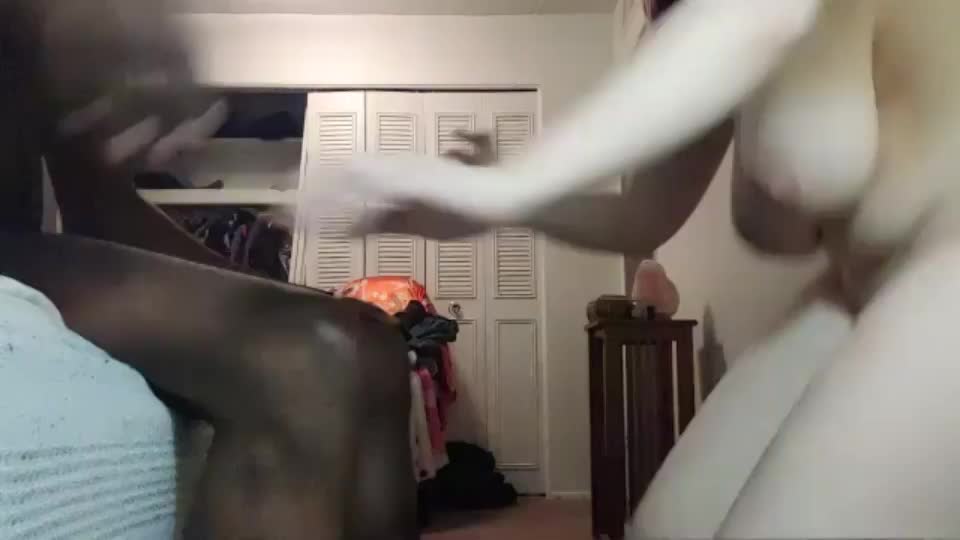 She Knows What She Wants Out Of Her Life - free porn video