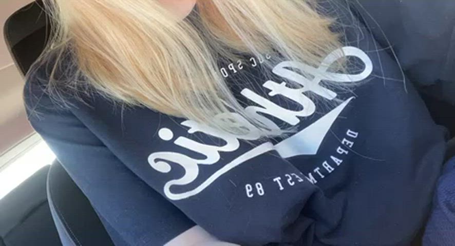 I love flashing my tits in the car park 😈 - free porn video