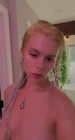28 year old hotwife out of the shower, natural and ready to be bred - free porn video