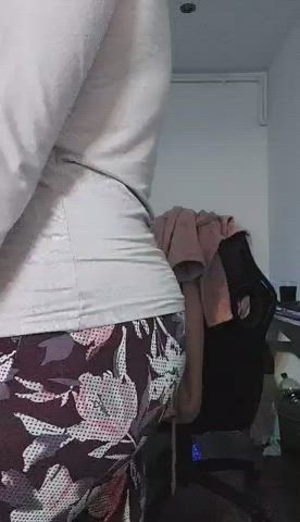 Now would you show us your cock? - free porn video