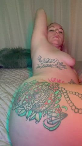 Spread those ass cheeks and have a good long look baby - free porn video