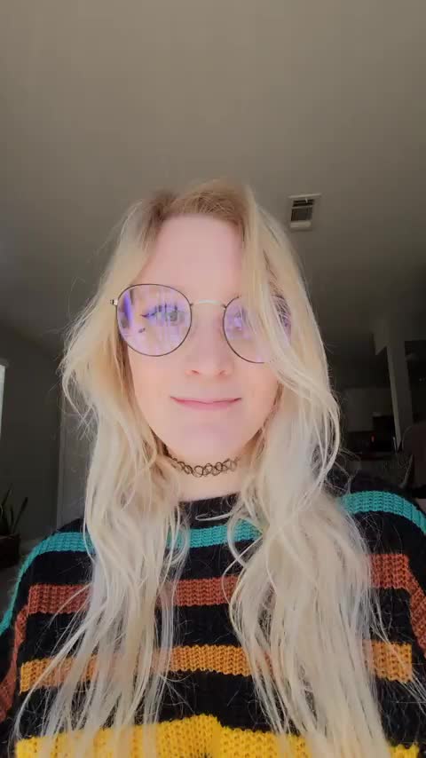 Turning 25 today, breed me and turn them into calcium cannons 🎂 - free porn video