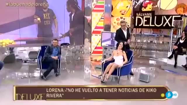 Girl Getting Touched Up On Tv Before He Exposes Her Tits - free porn video