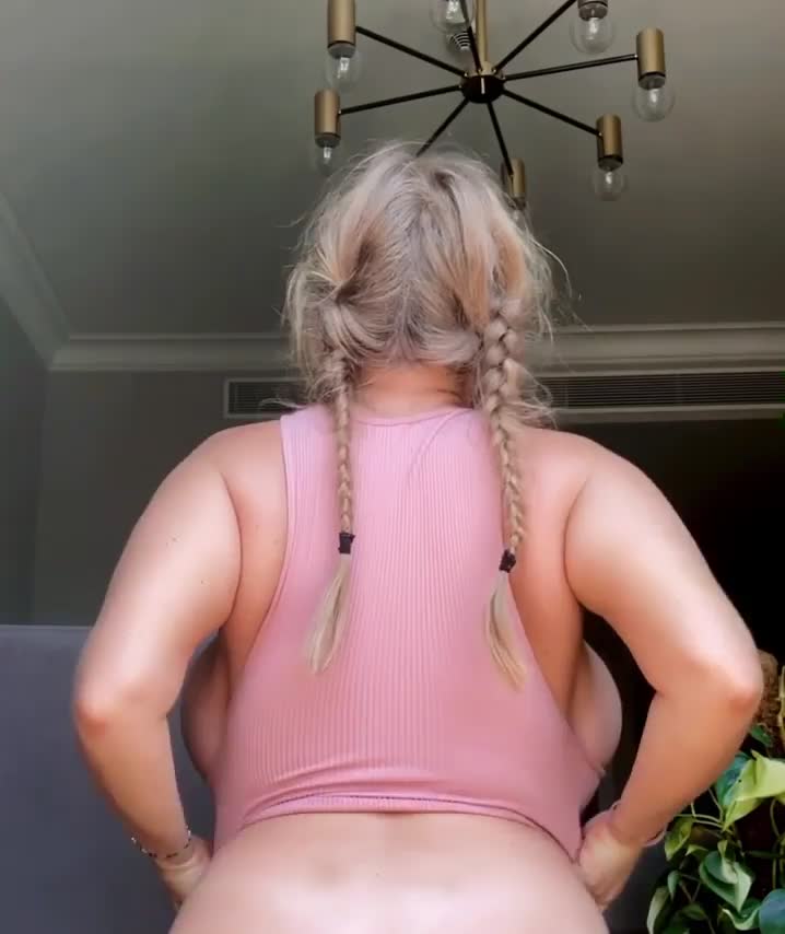 Fun View from Behind - free porn video