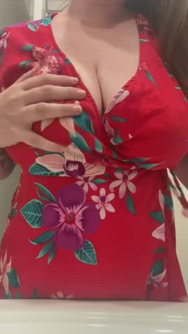 Tell me, are my big, natural boobs the type of tits you dream about? 30(f) - free porn video