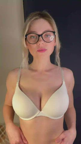 the white bra make me look so innocent, do you agree? - free porn video