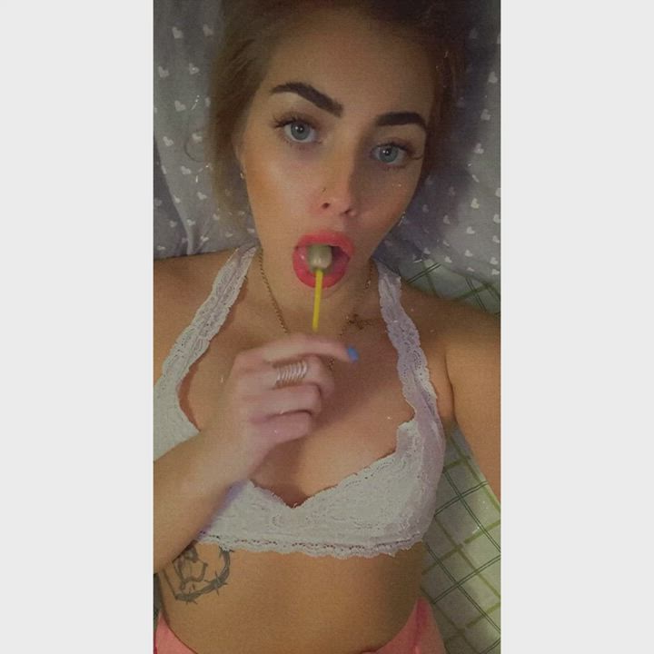 Forget about your dream girls,I'm here to hear you better and eat you better👅😈 - free porn video