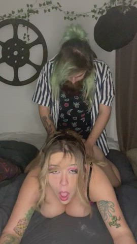 Love having my hair yanked back when I’m bent over on a dick 🥵 - free porn video