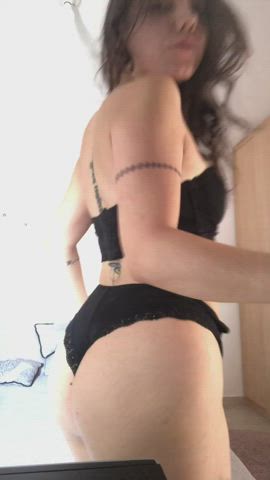 I want to be a slut everywhere I go - free porn video