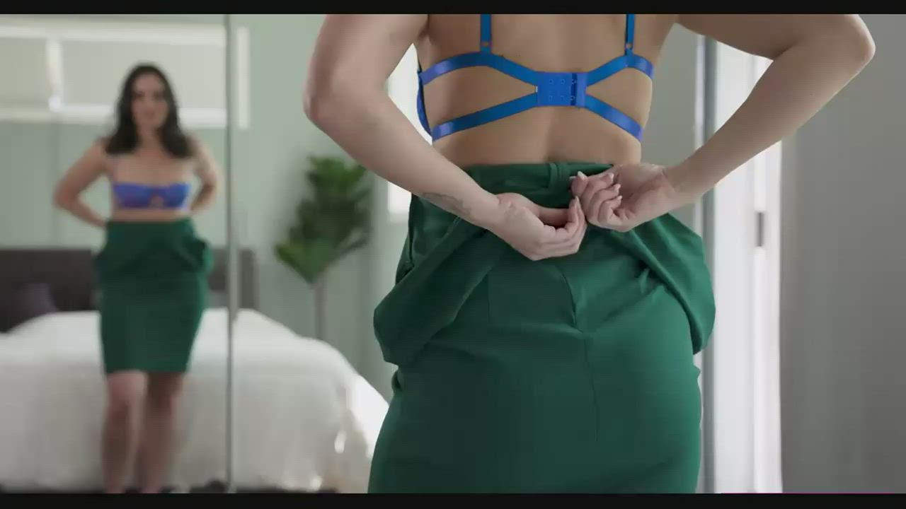 Stepsons Graduation Day – Jaimie Vine 💚💙💝 - free porn video