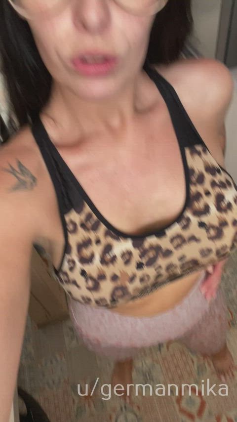 Sucking them makes them so much harder - free porn video