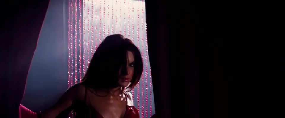 Lindsay Lohan in "I Know Who Killed Me" - free porn video