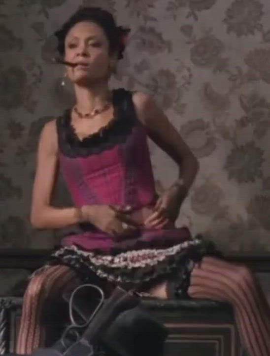 Thandiwe Newton - free porn video