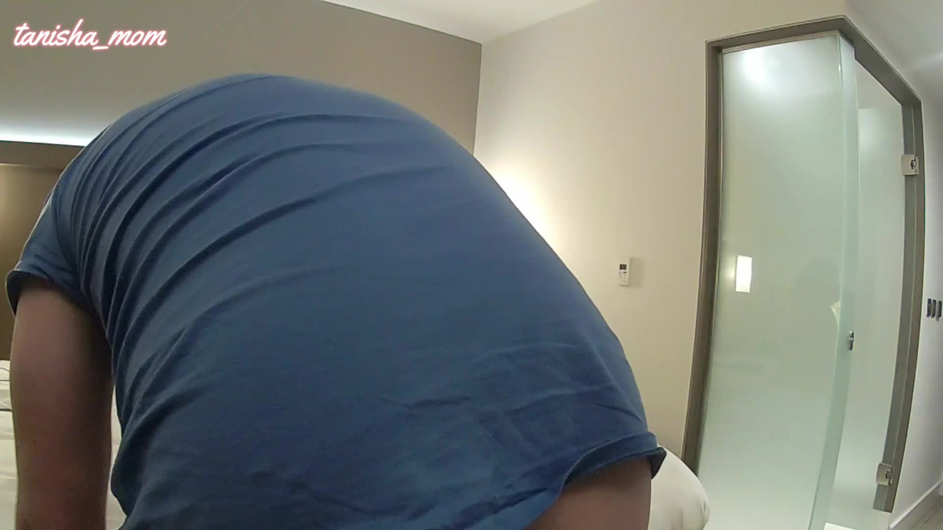 Slutting In a hotel  - free porn video
